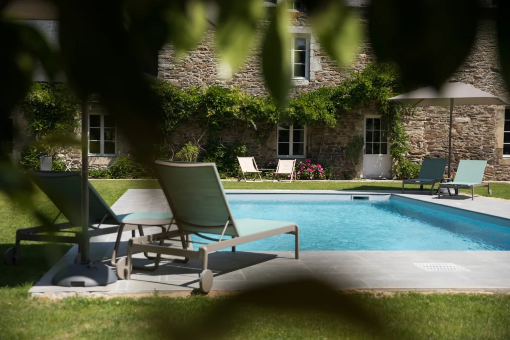 1- MVA Manoir et piscine