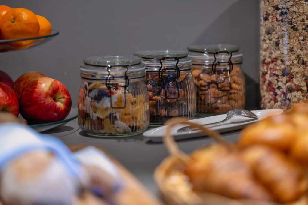 HOTEL LIGARO - PETIT-DÉJEUNER 16 copie