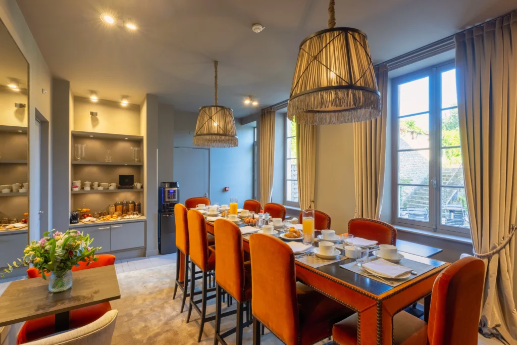 HOTEL LIGARO - SALLE PETIT-DÉJEUNER 1 copie