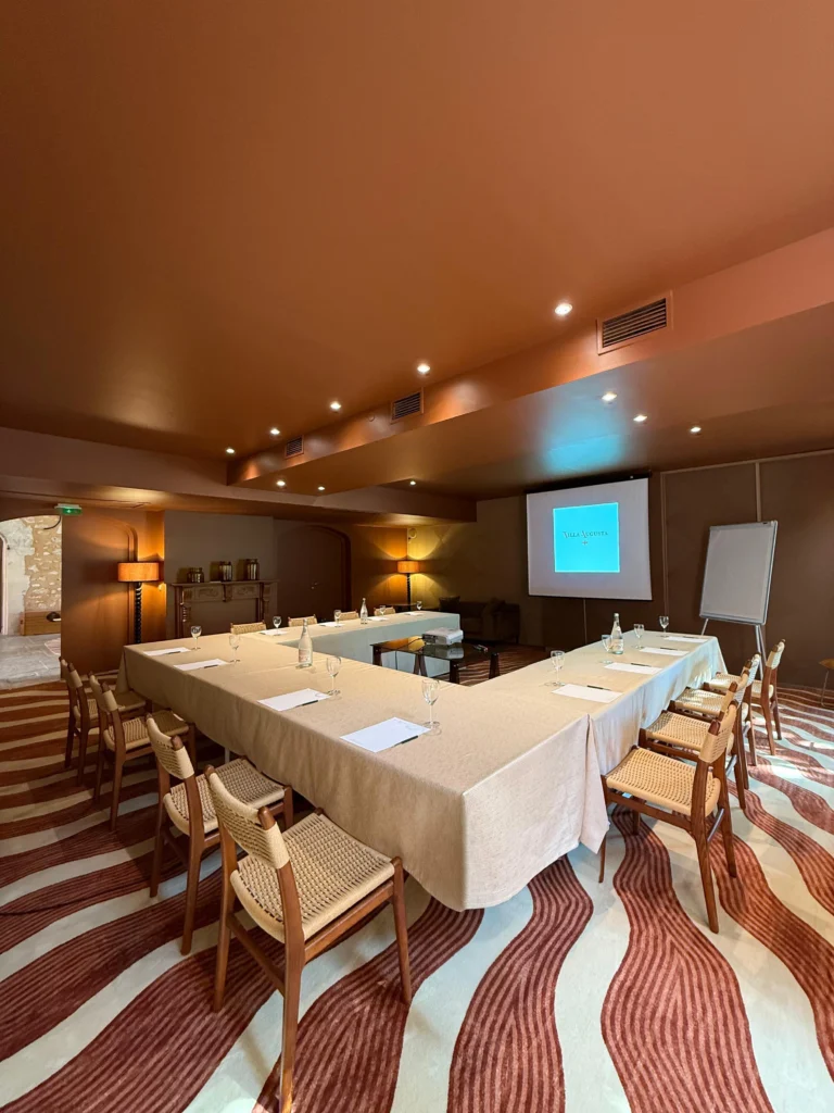 WhatsApp Image 2025-10-16 at 09.06.24